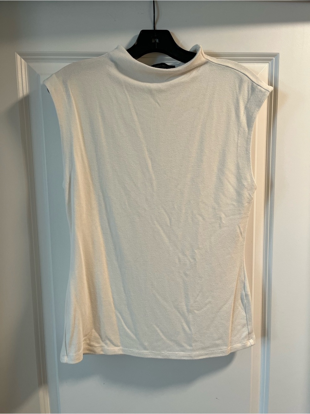 Sleeveless Mock Neck Women's Top - Cream